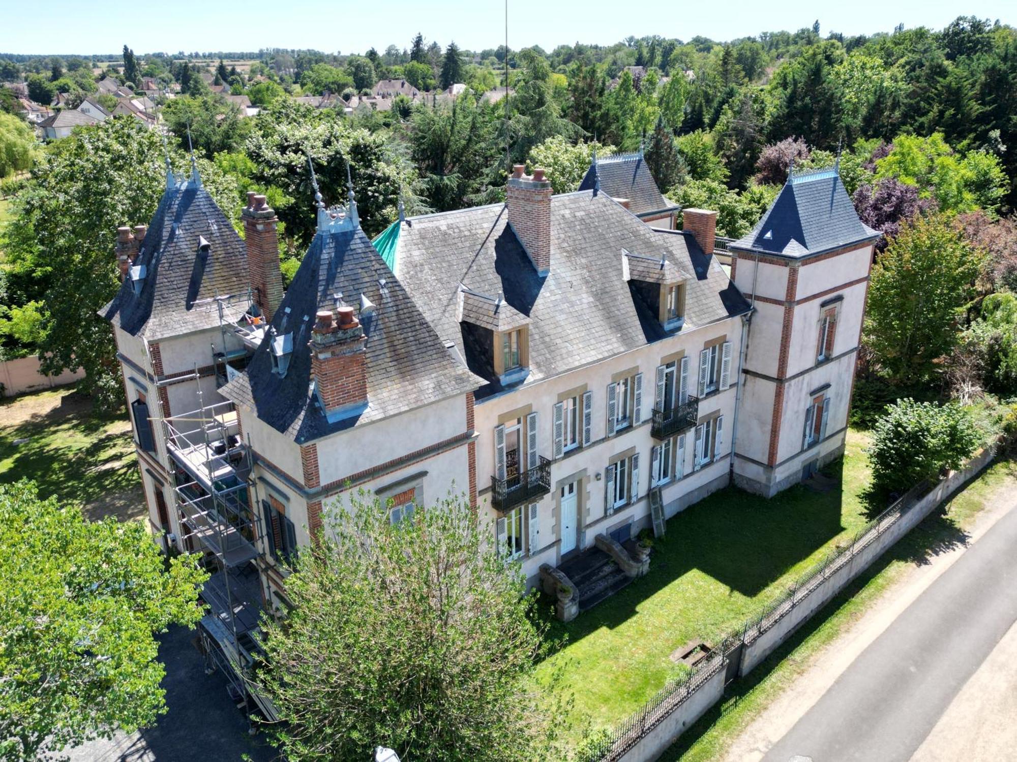 Château Ségot Neuilly-le-Réal Esterno foto